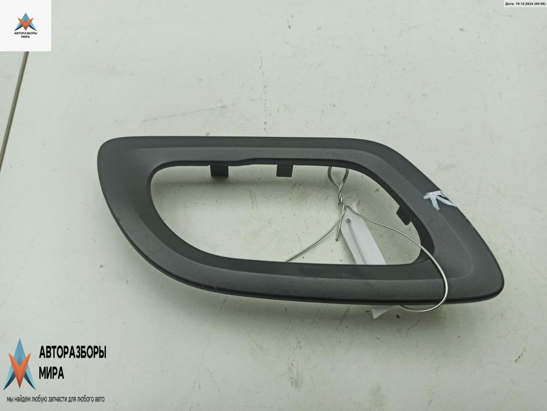 накладка декоративная Peugeot 308 T7 2009, 1.6 л., бензин, МКПП, белый, хетчбэк 5 дв., 9681039680 - фото №1