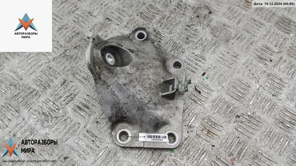 кронштейн двигателя BMW 5 серия E60/E61 2006, 2.5 л., бензин, АКПП, чёрный, седан, 6768521 - фото №1