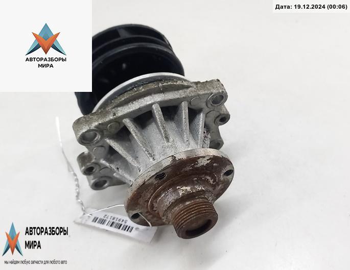 насос антифриза дополнительный BMW 3 серия E46 1999, 2.0 л., бензин, МКПП, синий, седан - фото №1