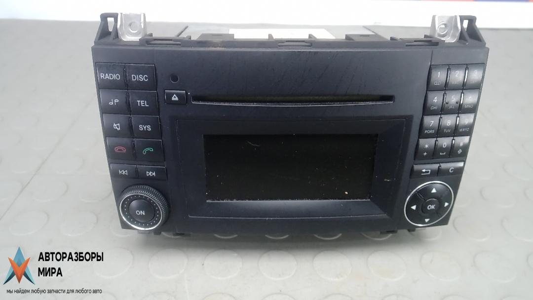 магнитола Mercedes-Benz Sprinter 2 поколение (W906) 2013, 2.2 л., CDI 213/313/413, дизель, МКПП, микроавтобус, A1699002000, A1694425460, A0024423960, A1694425260, A1694425660 - фото №1