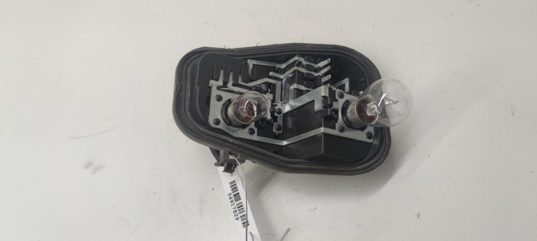 Плата фонаря заднего правого Audi A6 4F/C6 2005, 2.7 л., дизель, АКПП, серый, универсал, 4F9945222B - фото №1
