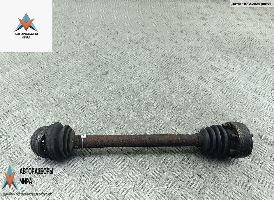 полуось передняя левая (приводной вал, ШРУС) Audi 80 8A/B3 1990, 1.6 л., бензин, МКПП, красный, седан - фото №1