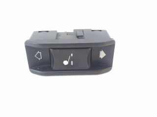 кнопка открывания люка BMW 3 серия E46 1999, 2.8 л., бензин, МКПП, чёрный, седан, 8352182