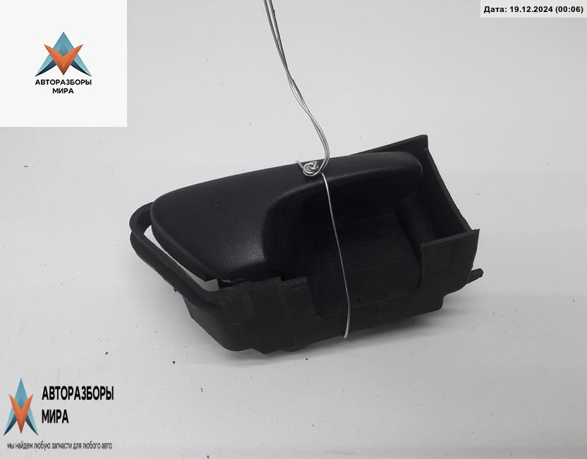 ручка внутренняя передняя правая Volkswagen Golf 3 поколение 1996, 1.6 л., бензин, МКПП, красный, хетчбэк 5 дв., 1H0837142 - фото №1