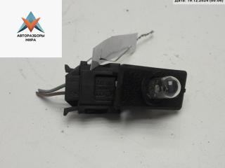 подсветка номера Volkswagen Golf 3 поколение 1994, 1.4 л., бензин, МКПП, синий, хетчбэк 5 дв., 1H6943167B