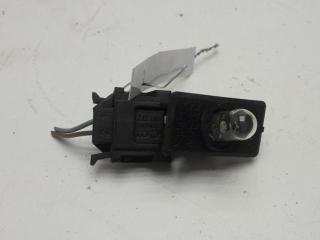 подсветка номера Volkswagen Golf 3 поколение 1994, 1.4 л., бензин, МКПП, синий, хетчбэк 5 дв., 1H6943167B