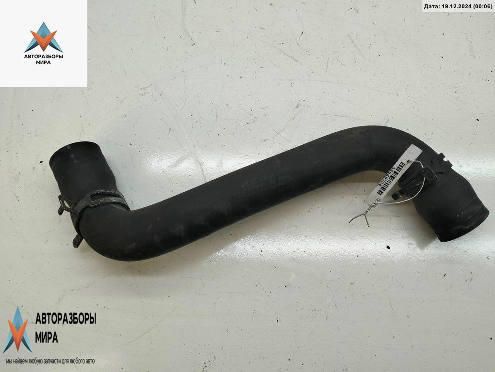 патрубок радиатора Volkswagen Passat B4 1995, 1.6 л., бензин, 3A0121101S - фото №1