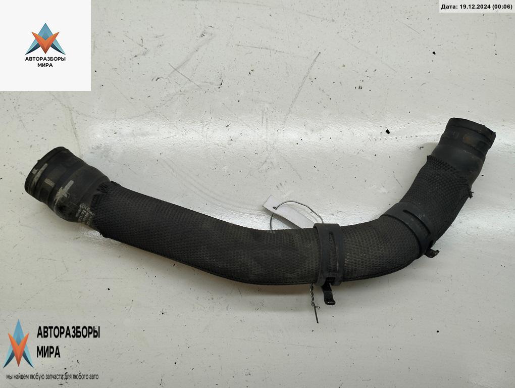 патрубок (трубопровод, шланг) Volkswagen Passat B7 2012, 2.5 л., бензин, АКПП, синий, седан, 5C0122157D - фото №1