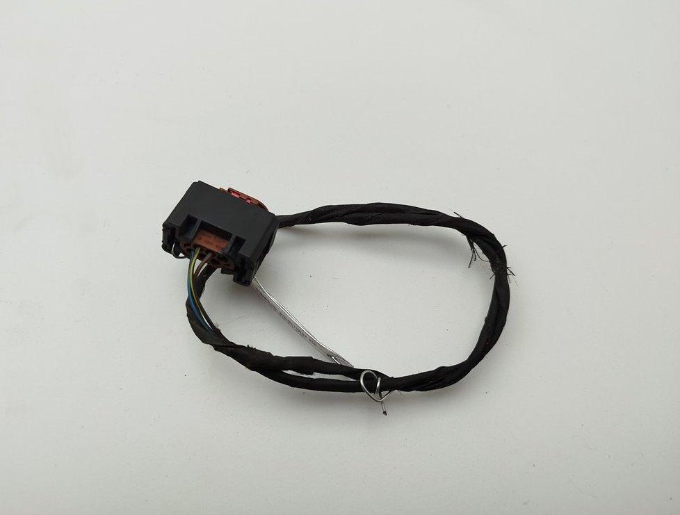 разъем (фишка) проводки BMW 7 F01/F02 2012, 3.0 л., гибрид, АКПП, серый, седан, 8384668