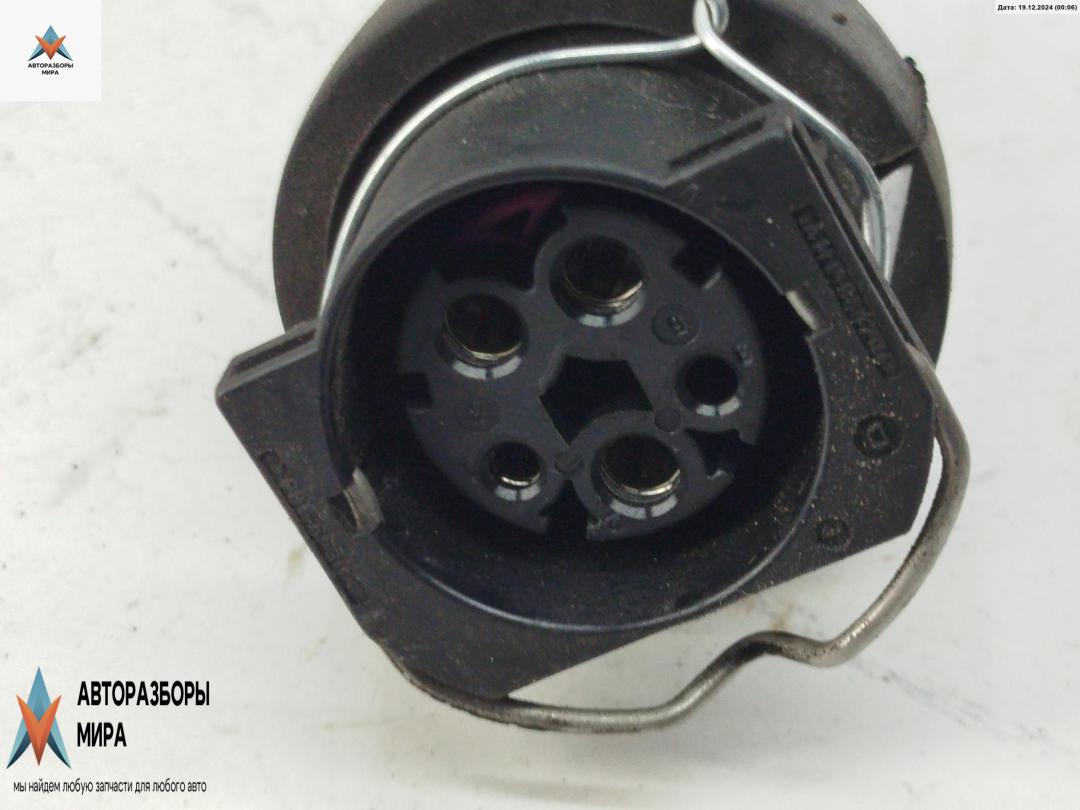 разъем (фишка) проводки Audi A4 B5 1996, 1.6 л., бензин, АКПП, серый, седан, 8D0971966 - фото №1