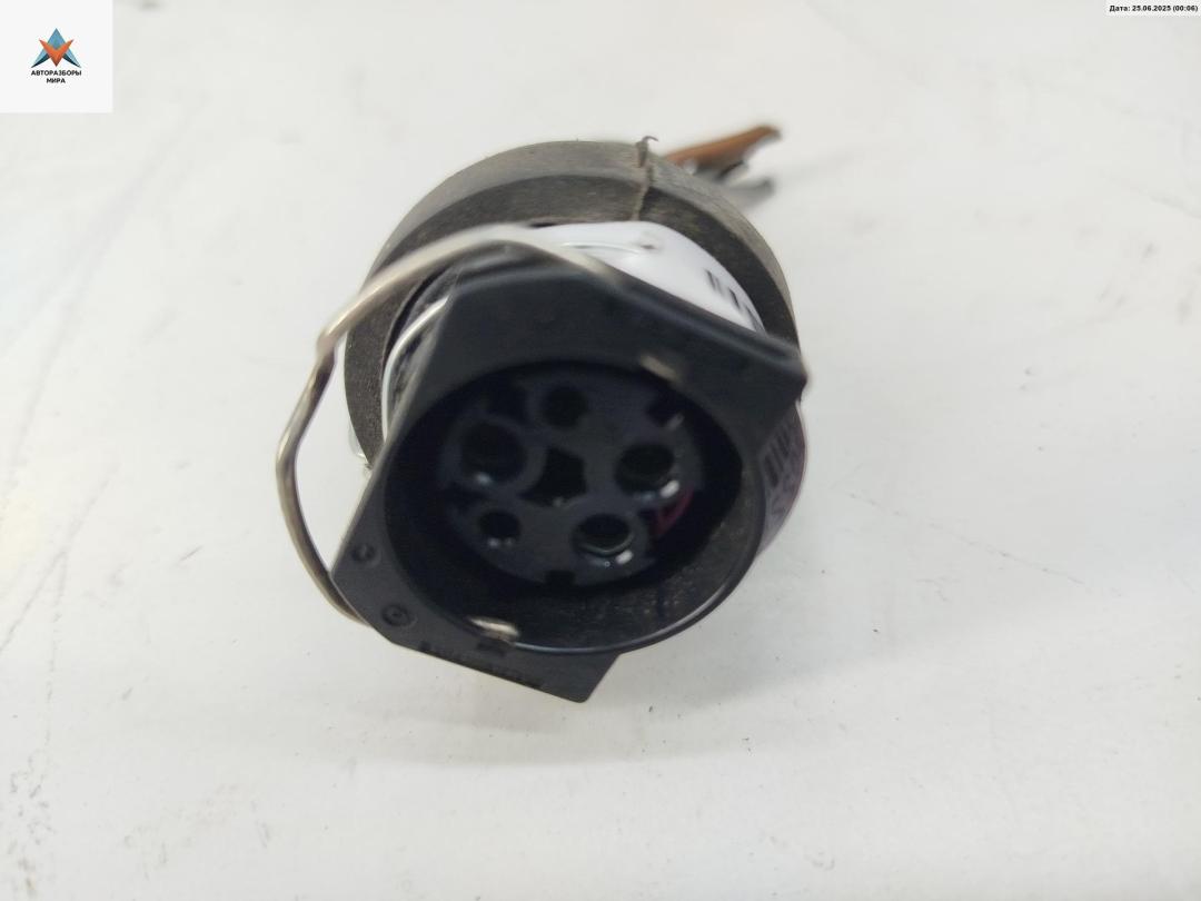 разъем (фишка) проводки Audi A4 B5 1996, 1.6 л., бензин, АКПП, серый, седан, 8D0971966 - фото №1