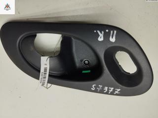 Накладка на ручку двери Ford Mondeo 2 поколение 1998, 1.8 л., бензин, МКПП, красный, седан, 96BBF22620CC