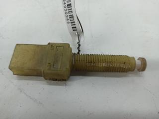 Датчик (включатель) стоп-сигнала Audi 100 4A/C4 1993, 2.0 л., бензин, МКПП, серый, седан, 443945515