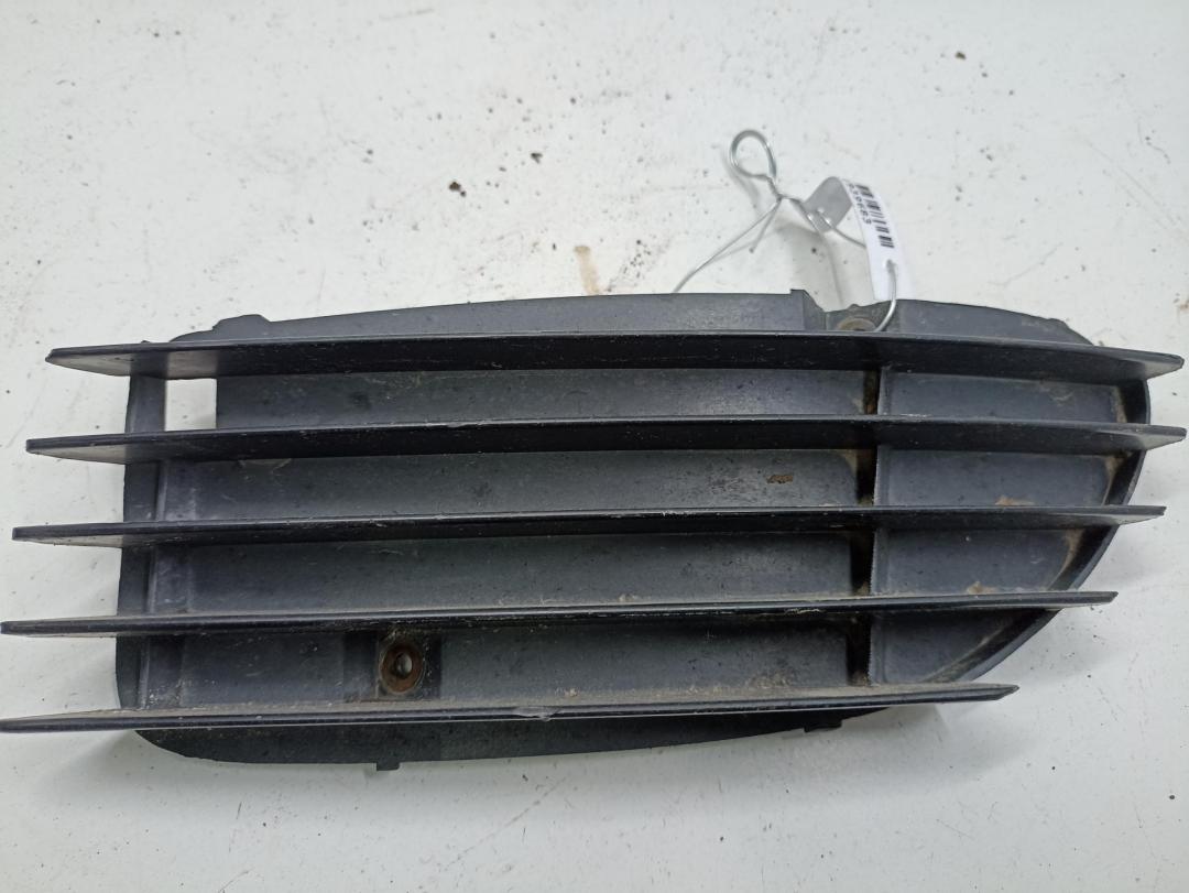 заглушка (решетка) в бампер Opel Omega B 1996, 2.0 л., бензин, МКПП, синий, универсал, 90458186