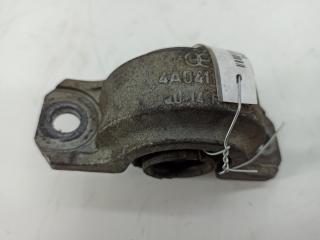 крепление стабилизатора / втулки стабилизатора Audi 100 4A/C4 1993, 2.0 л., бензин, МКПП, серый, седан, 4A0411336D