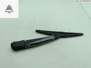 Щеткодержатель (поводок стеклоочистителя) задний Renault Megane 2 поколение 2003, 1.6 л., бензин, МКПП, красный, хетчбэк 3 дв., 8200081076