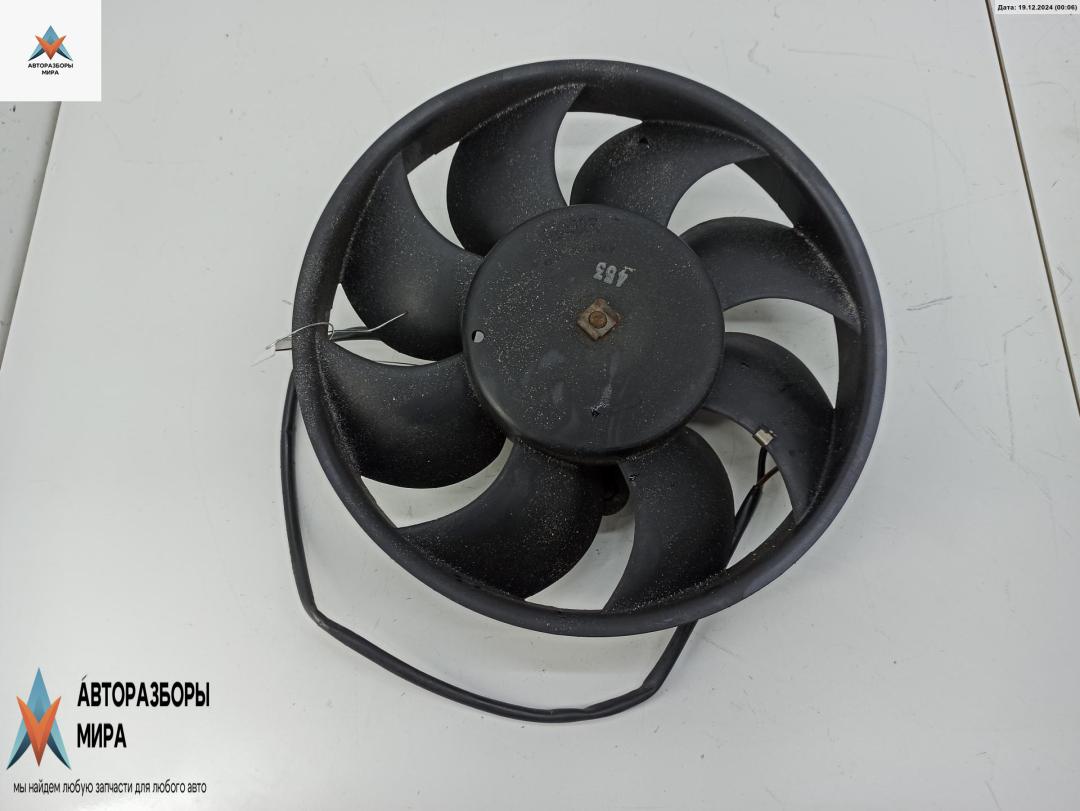 вентилятор радиатора Audi 100 4A/C4 1993, 2.0 л., бензин, МКПП, серый, седан, 4A0959455A - фото №1