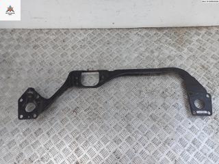 балка под радиатор Audi A4 B5 1996, 1.6 л., бензин, АКПП, серый, седан, 8D0805851