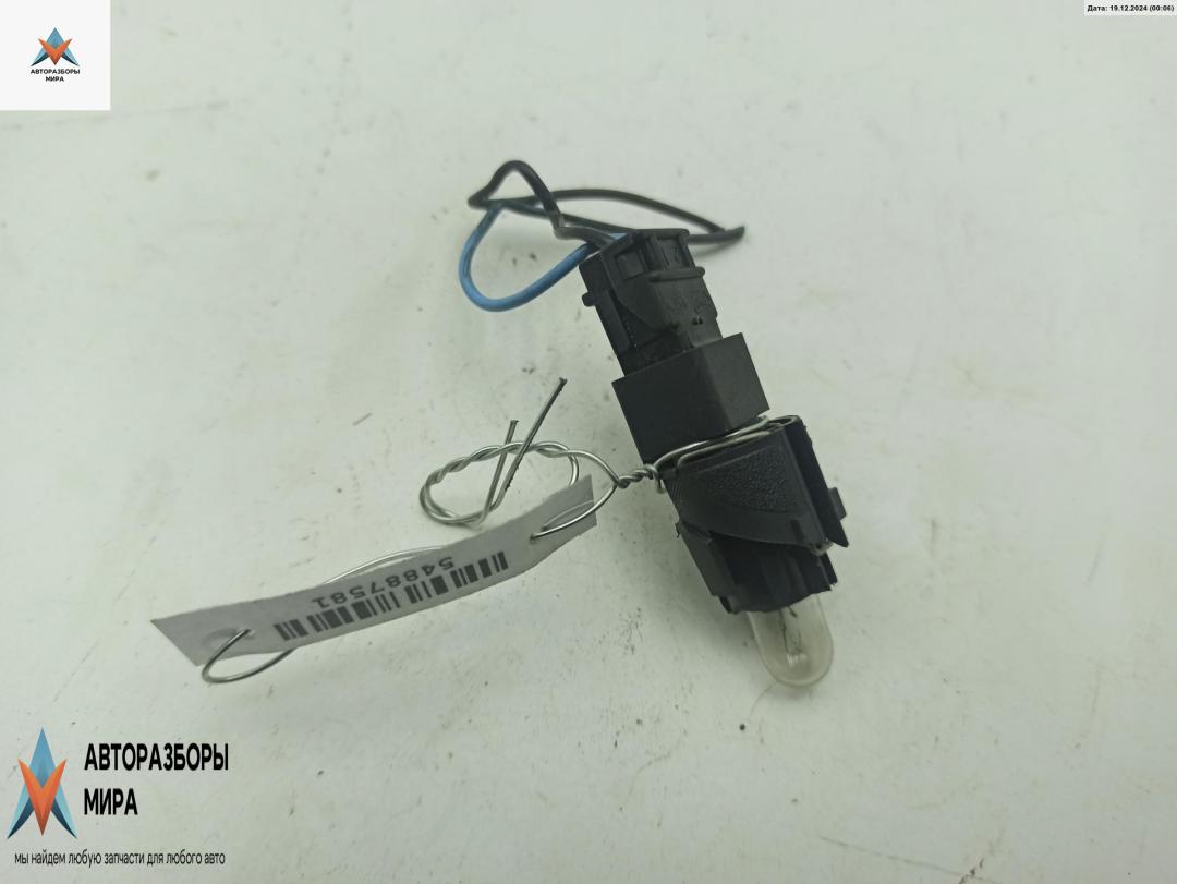 Патрон лампы фары Renault Kangoo 1 поколение 2001, 1.9 л., дизель, МКПП, белый, фургон - фото №1