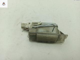 подсветка номера Renault Megane 2 поколение 2003, 1.6 л., бензин, МКПП, красный, хетчбэк 3 дв., 7700796163