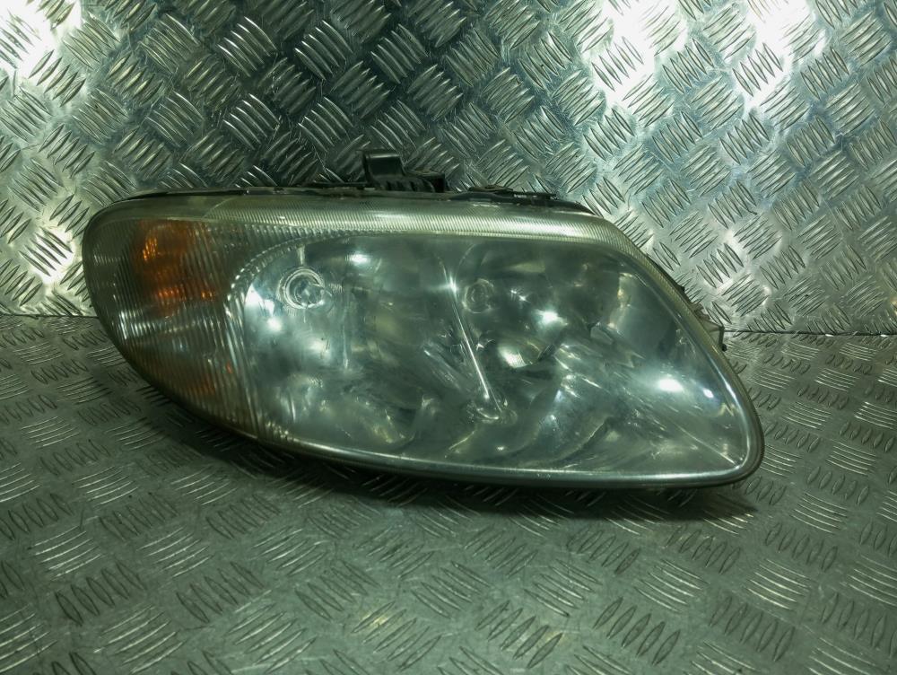 фара правая Chrysler Voyager 4 поколение 2003, цвет, 04857702AB - фото №1