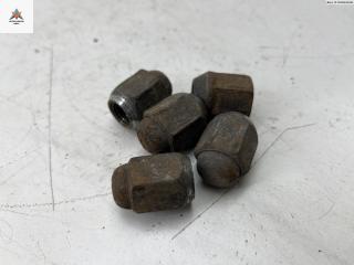 болт колесный Suzuki SX4 1 поколение 2007, 2.0 л., бензин, МКПП, серый, внедорожник 5 дв.