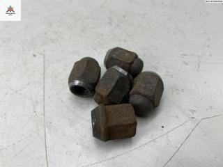 болт колесный Suzuki SX4 1 поколение 2007, 2.0 л., бензин, МКПП, серый, внедорожник 5 дв.