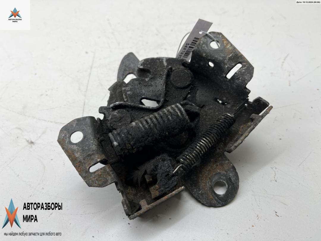 замок капота Mitsubishi Space Wagon 3 поколение (Typ N50) 1999, 2.4 л., бензин, МКПП, серый, минивэн - фото №1