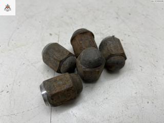 болт колесный Suzuki SX4 1 поколение 2007, 2.0 л., бензин, МКПП, серый, внедорожник 5 дв.