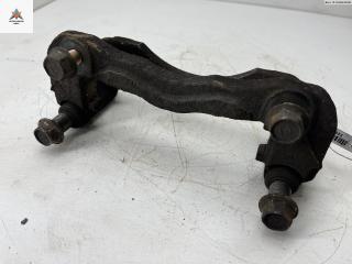 скоба суппорта Mitsubishi Space Wagon 3 поколение (Typ N50) 1999, 2.4 л., бензин, МКПП, серый, минивэн