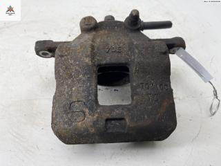 суппорт передний левый Suzuki SX4 1 поколение 2007, 2.0 л., бензин, МКПП, серый, внедорожник 5 дв.