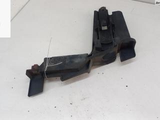 крепление фары правой BMW 3 серия E46 [рестайлинг] 2001, 2.0 л., дизель, МКПП, серый, седан, 8380188