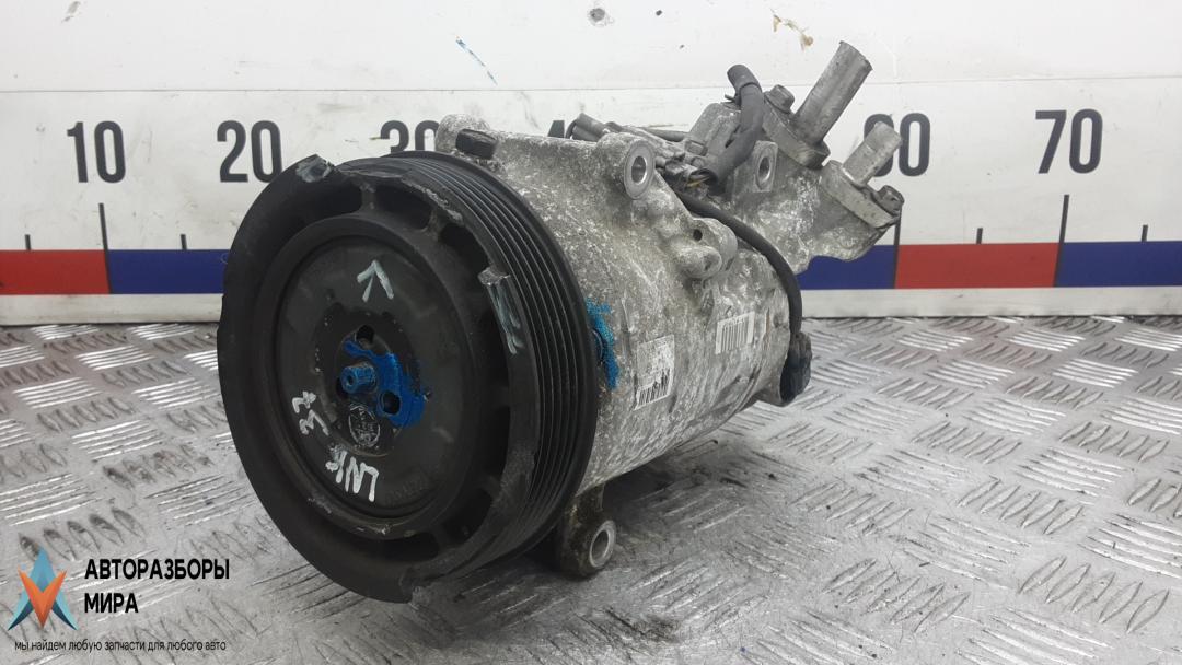 компрессор кондиционера Renault Megane 3 поколение 2009, 1.6 л., бензин, МКПП, хетчбэк 5 дв., 8200939385, GE3017207 - фото №1