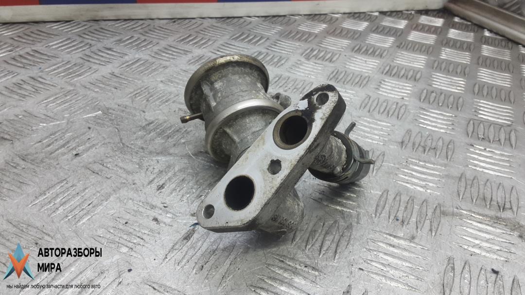 Клапан EGR бензиновый Volkswagen Touareg 1 поколение 2004, 3.2 л., бензин, АКПП, внедорожник 5 дв., 022131101B, 066131119A - фото №1