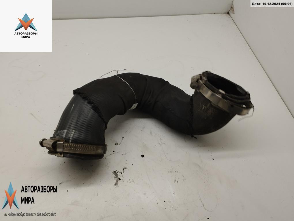 патрубок интеркулера Audi A6 Allroad Quattro C6 2007, 3.0 л., дизель, АКПП, серый, универсал, 4F0145737G - фото №1