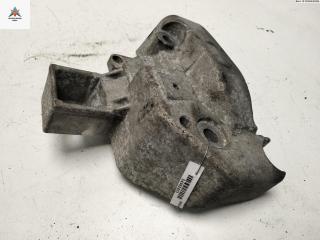 кронштейн двигателя Renault Scenic 1 поколение [рестайлинг] 2002, 2.0 л., бензин, АКПП, красный, минивэн, 8200196206