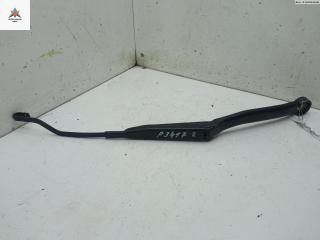 Щеткодержатель (поводок стеклоочистителя) передний Nissan Primera P11 2000, 1.8 л., бензин, МКПП, серый, хетчбэк 5 дв., 183259