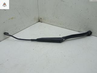 Щеткодержатель (поводок стеклоочистителя) передний Nissan Primera P11 2000, 1.6 л., бензин, МКПП, серый, хетчбэк 5 дв., 183259