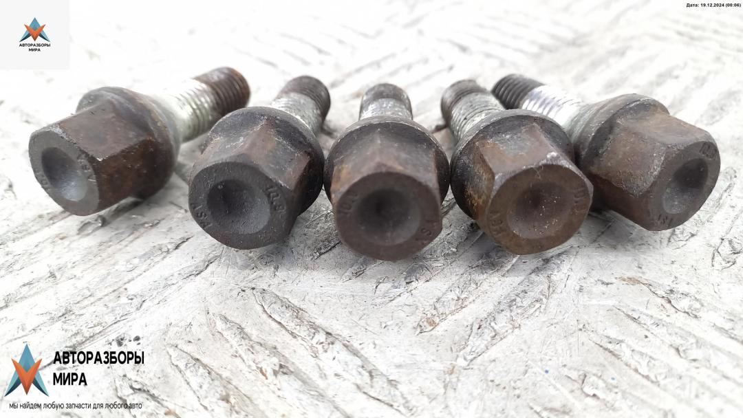 болт колесный BMW 5 серия E60/E61 2006, 2.5 л., бензин, АКПП, чёрный, седан, 6781150 - фото №1