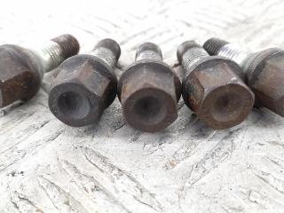 болт колесный BMW 5 серия E60/E61 2006, 2.5 л., бензин, АКПП, чёрный, седан, 6781150