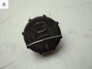 пробка маслозаливная Volkswagen Transporter T4 1995, 1.9 л., дизель, МКПП, жёлтый, микроавтобус, 070115318