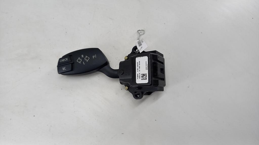 переключатель поворотов BMW 5 E60/E61 2006, 2.5 л., бензин, АКПП, чёрный, седан, 6951349