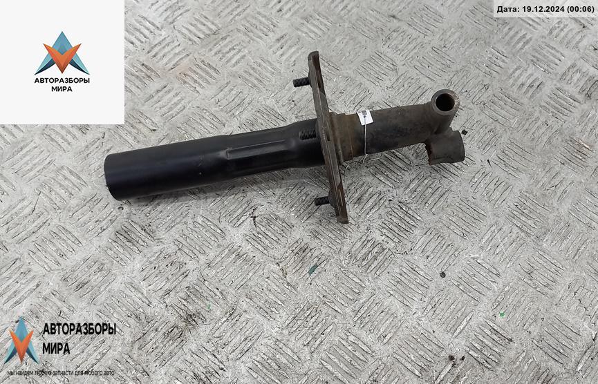 кронштейн заднего бампера BMW 3 серия E46 1999, 2.0 л., бензин, МКПП, синий, седан, 8195326 - фото №1