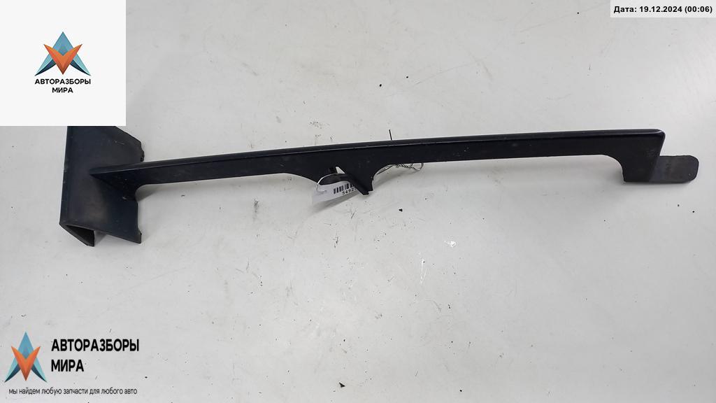 заглушка (решетка) в бампер BMW 3 серия E46 1999, 2.8 л., бензин, МКПП, чёрный, седан, 8192877 - фото №1