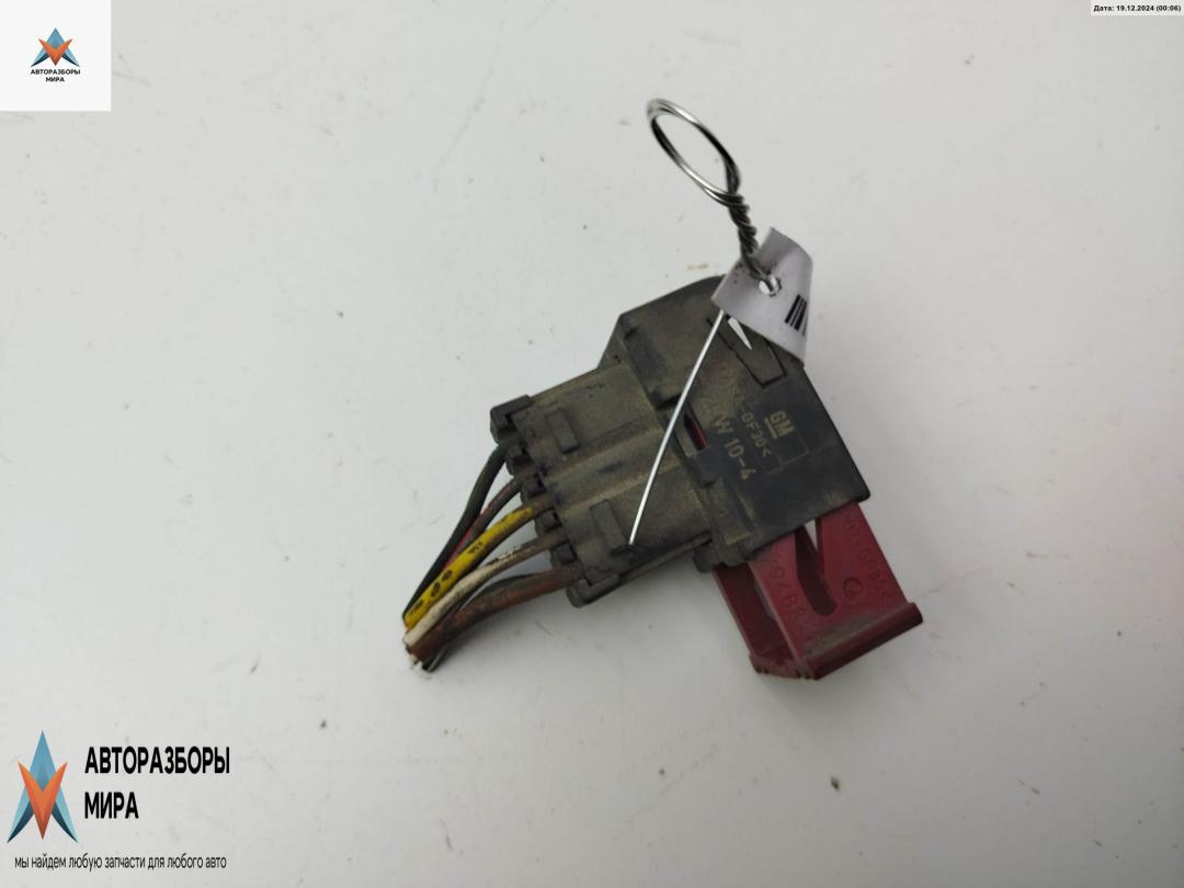 разъем (фишка) проводки Opel Vectra C 2004, 2.2 л., бензин, АКПП, синий, универсал, 19671881 - фото №1