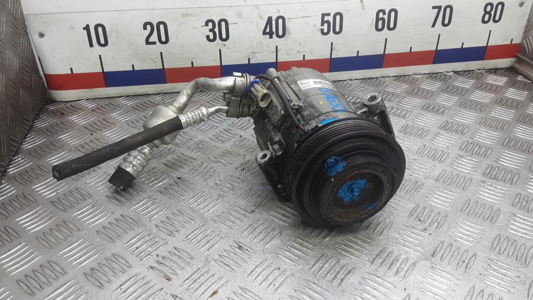 компрессор кондиционера Opel Insignia 1 поколение (A) 2009, 1.8 л., бензин, МКПП, хетчбэк 5 дв., 557805030 - фото №1