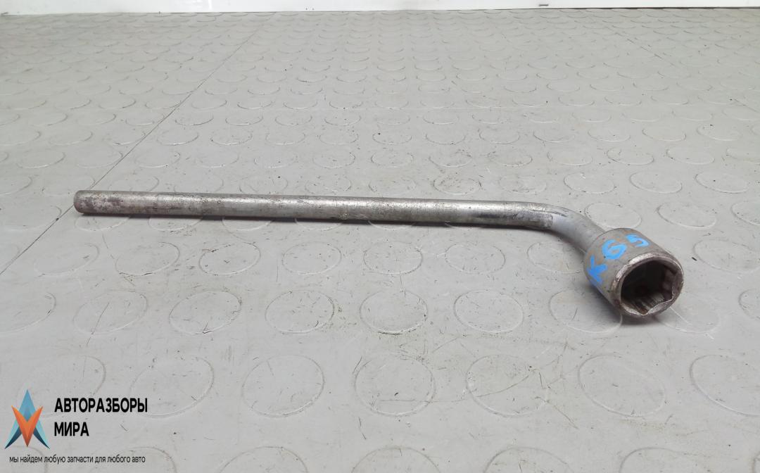 ключ колесный (балонный) Mitsubishi L200 4 поколение 2010, 2.5 л., дизель, МКПП, внедорожник 5 дв., 9211A002 - фото №1