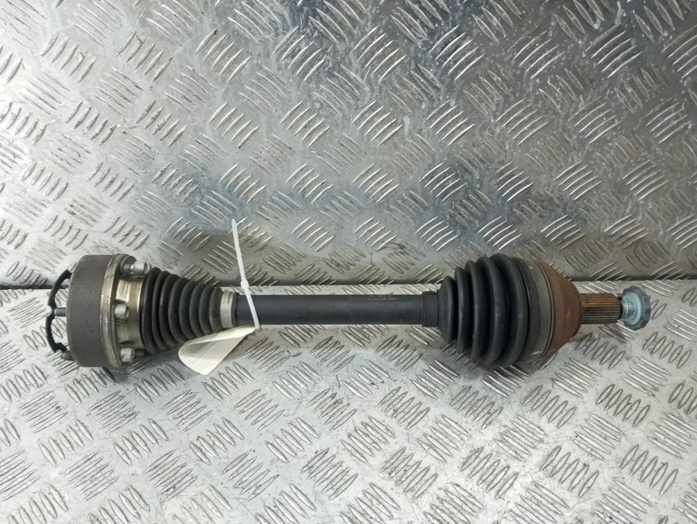 полуось передняя левая (приводной вал, ШРУС) Volkswagen Polo 5 поколение 2009, цвет, 6R0407761B - фото №1