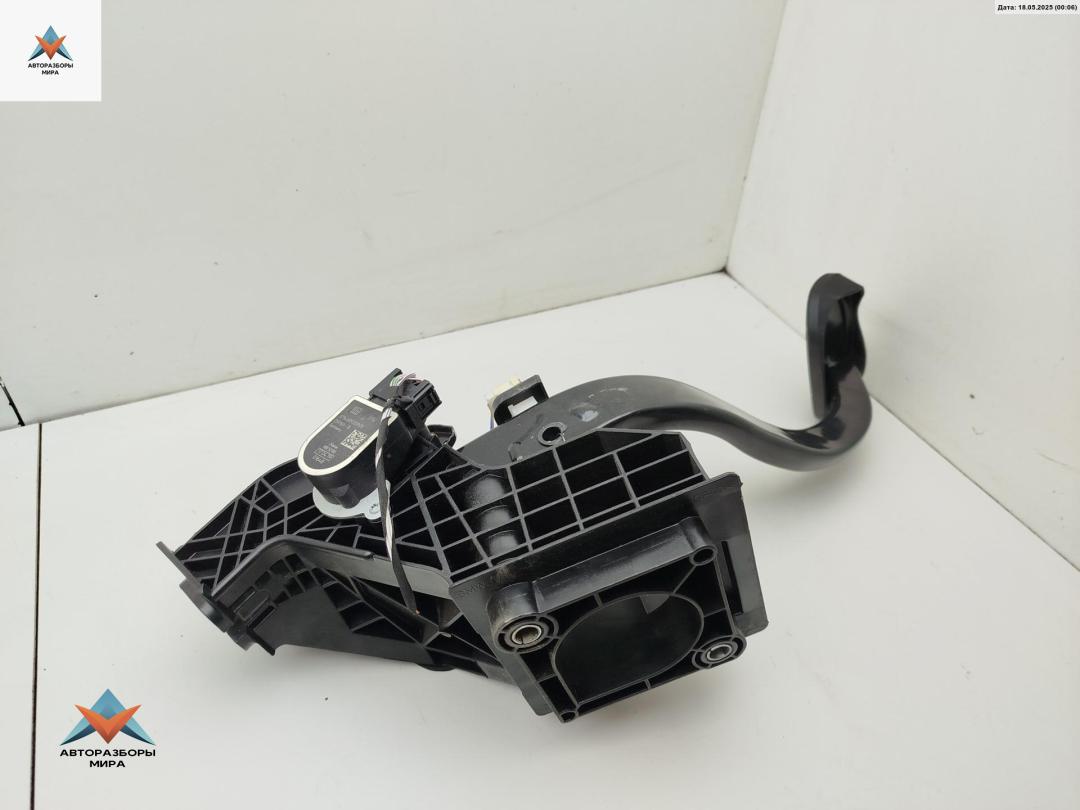 узел педальный (блок педалей) BMW 2 Tourer F45/F46 2019, 1.5 л., гибрид, АКПП, чёрный, минивэн, 6856596, 6855309 - фото №1