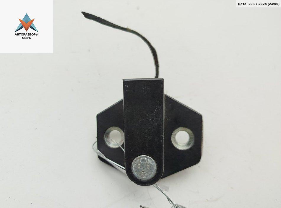 выключатель концевой (концевик) BMW 5 серия E39 1998, 2.0 л., бензин, МКПП, серый, универсал, 8176350 - фото №1